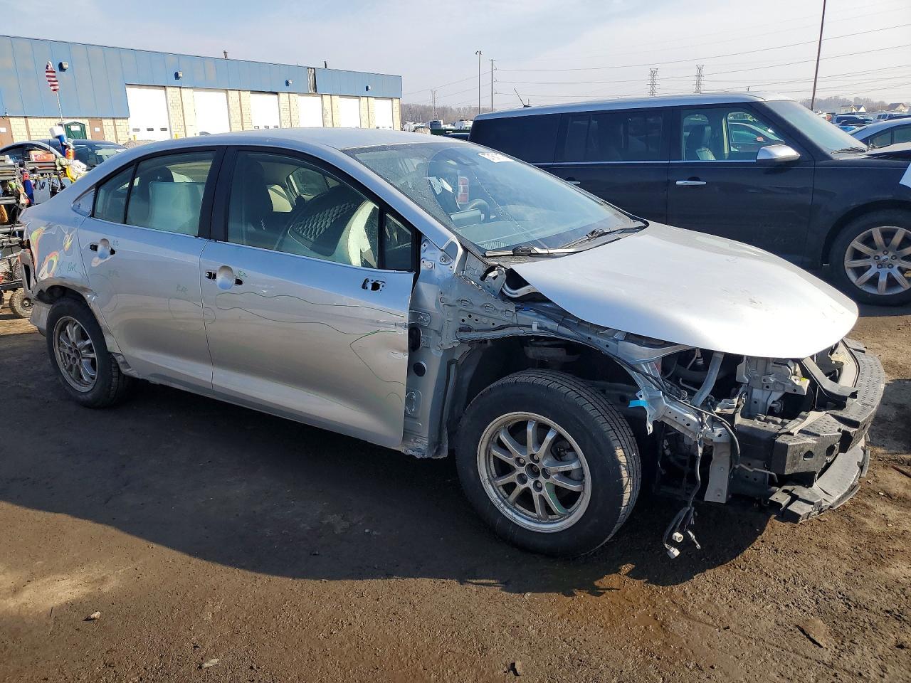2022 Toyota Corolla Le - Image 4