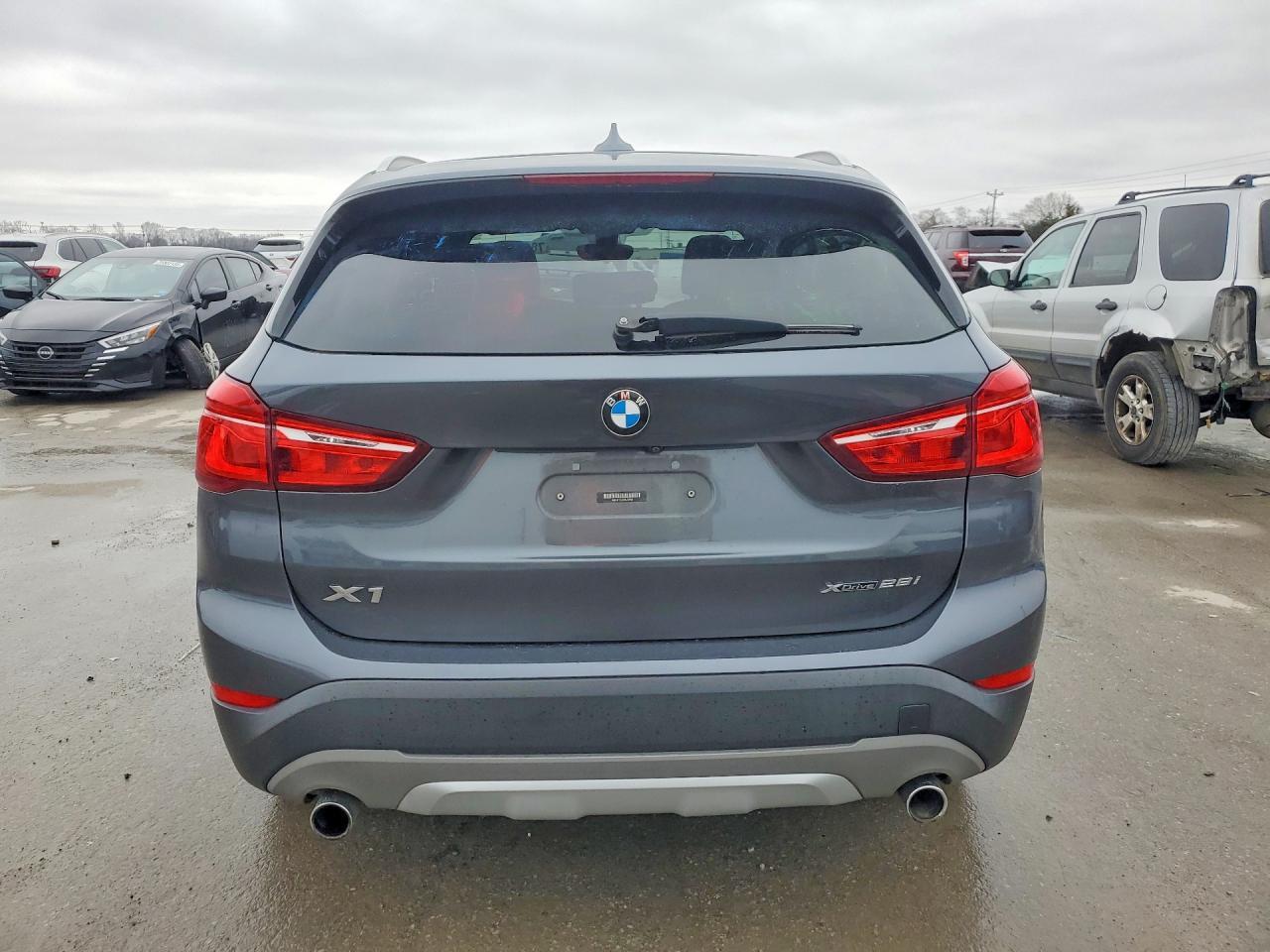 2018 BMW X1 xDrive28I - Фото 6