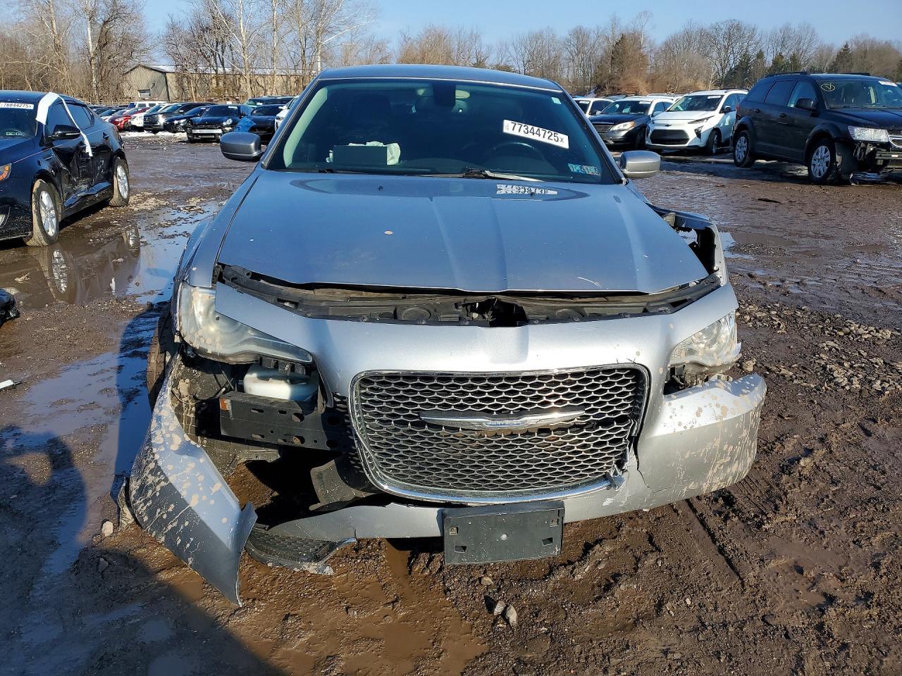 2015 Chrysler 300 Limited - Фото 5