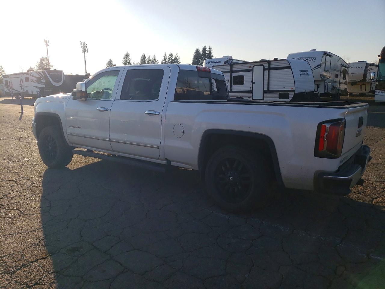 2017 GMC Sierra - Фото 2