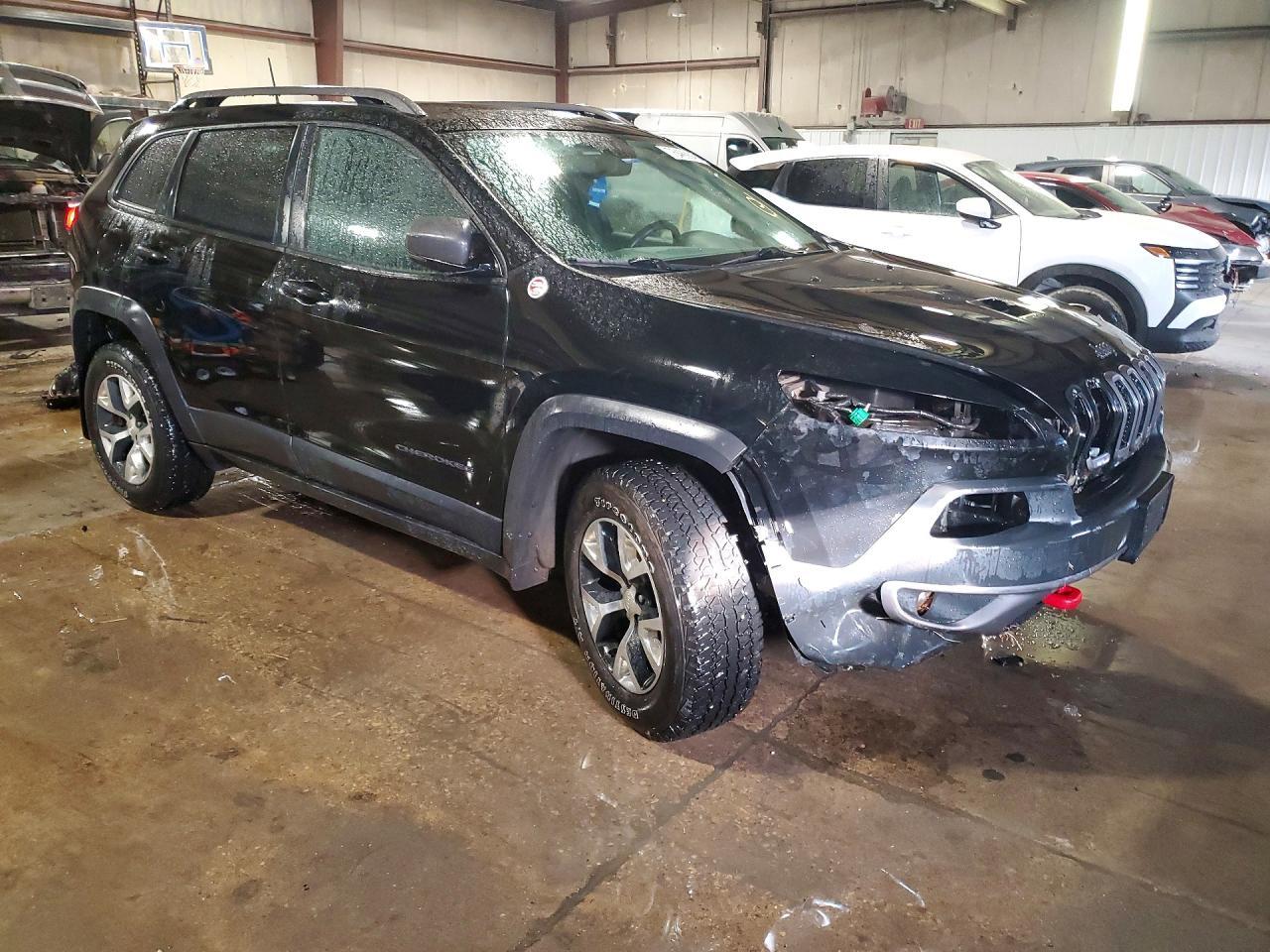 2018 Jeep Cherokee Trailhawk - Image 5