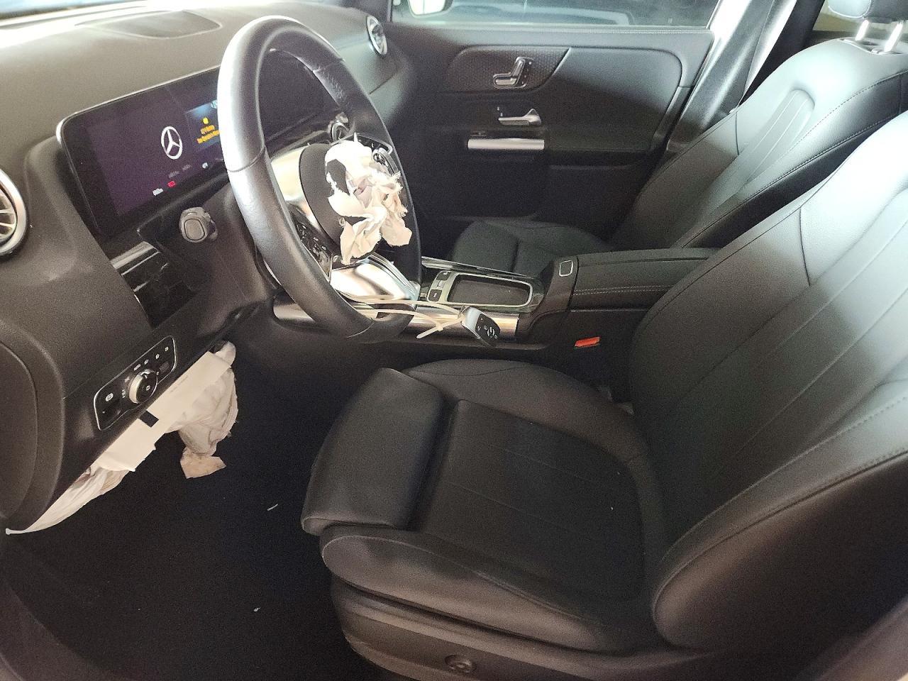 2025 Mercedes-Benz Gla 250 - Image 7