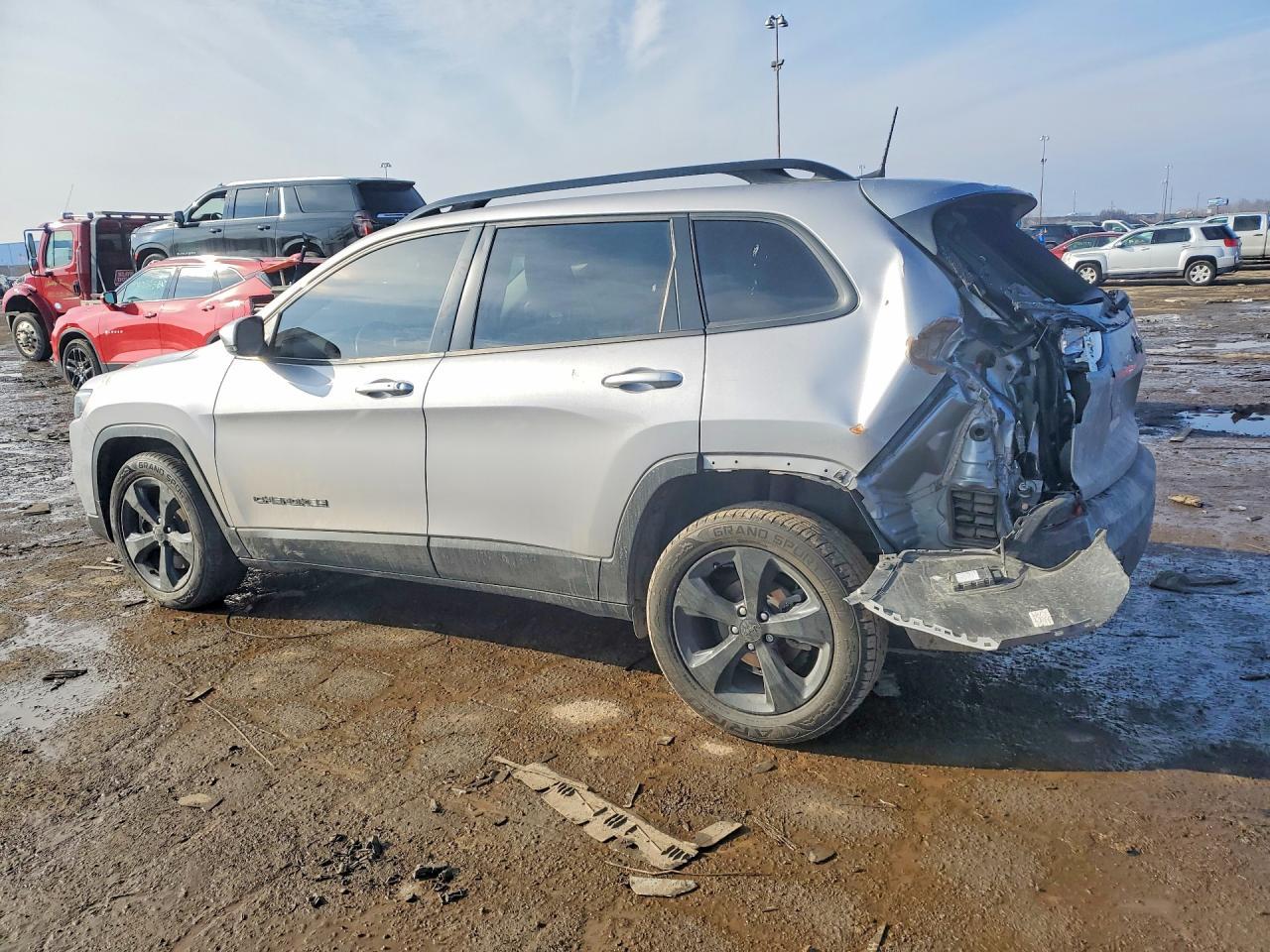 2020 Jeep Cherokee Latitude Plus - Фото 2