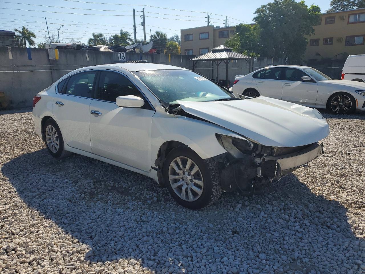 2018 Nissan Altima 2.5 S - Image 4