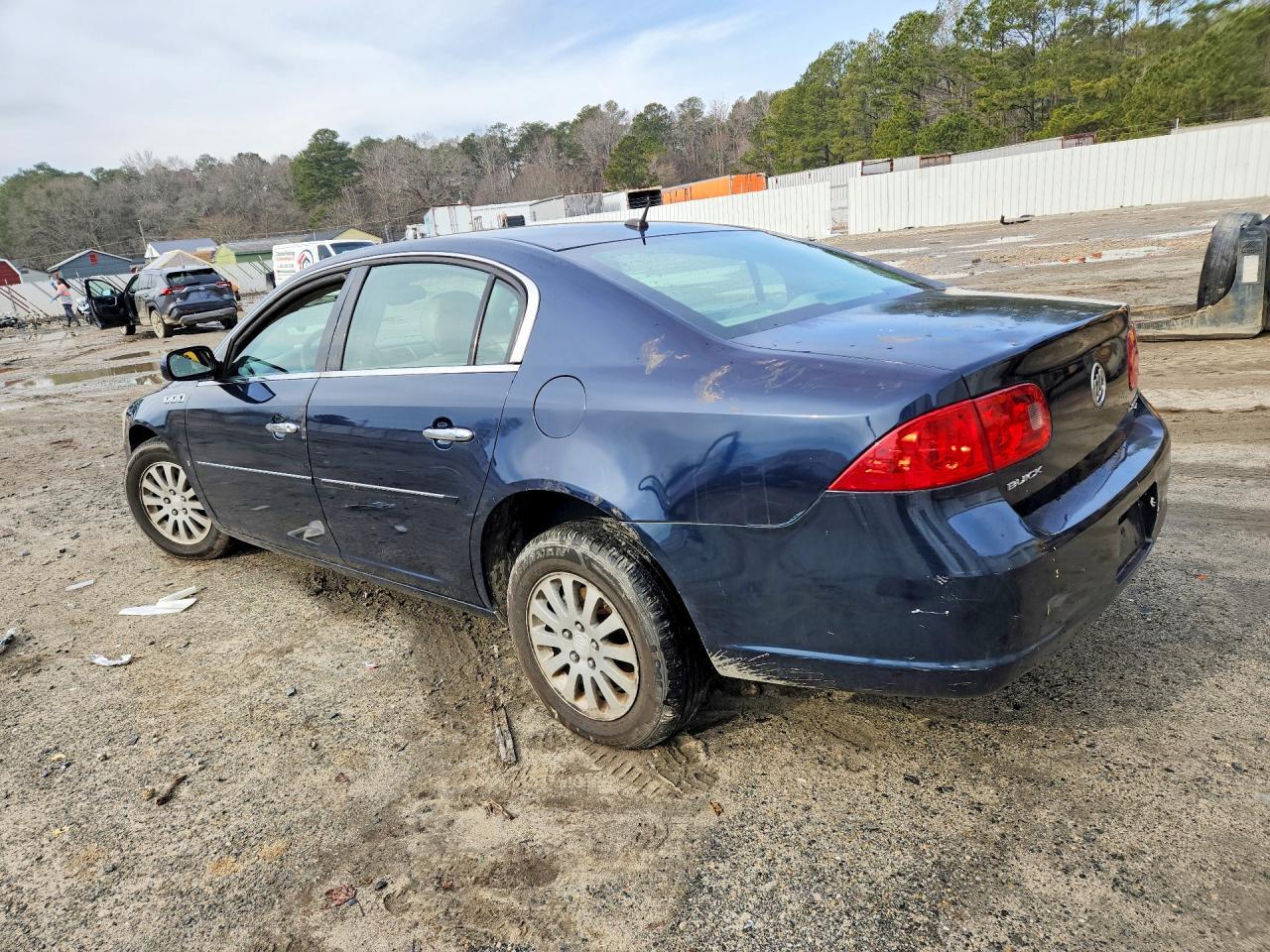 2006 Buick Lucerne - Image 2