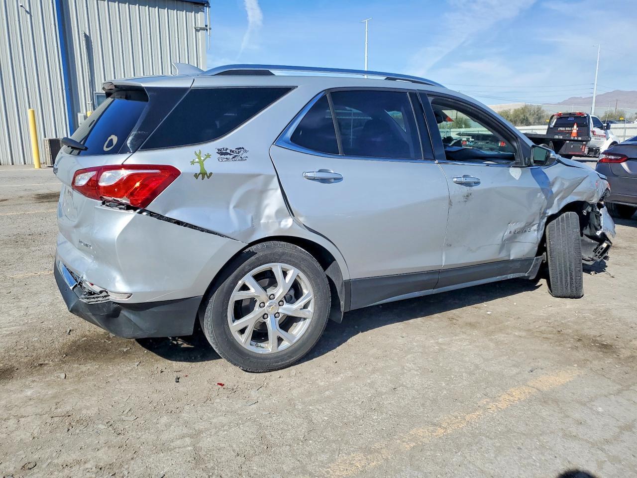 2020 Chevrolet Equinox Premier - Image 3