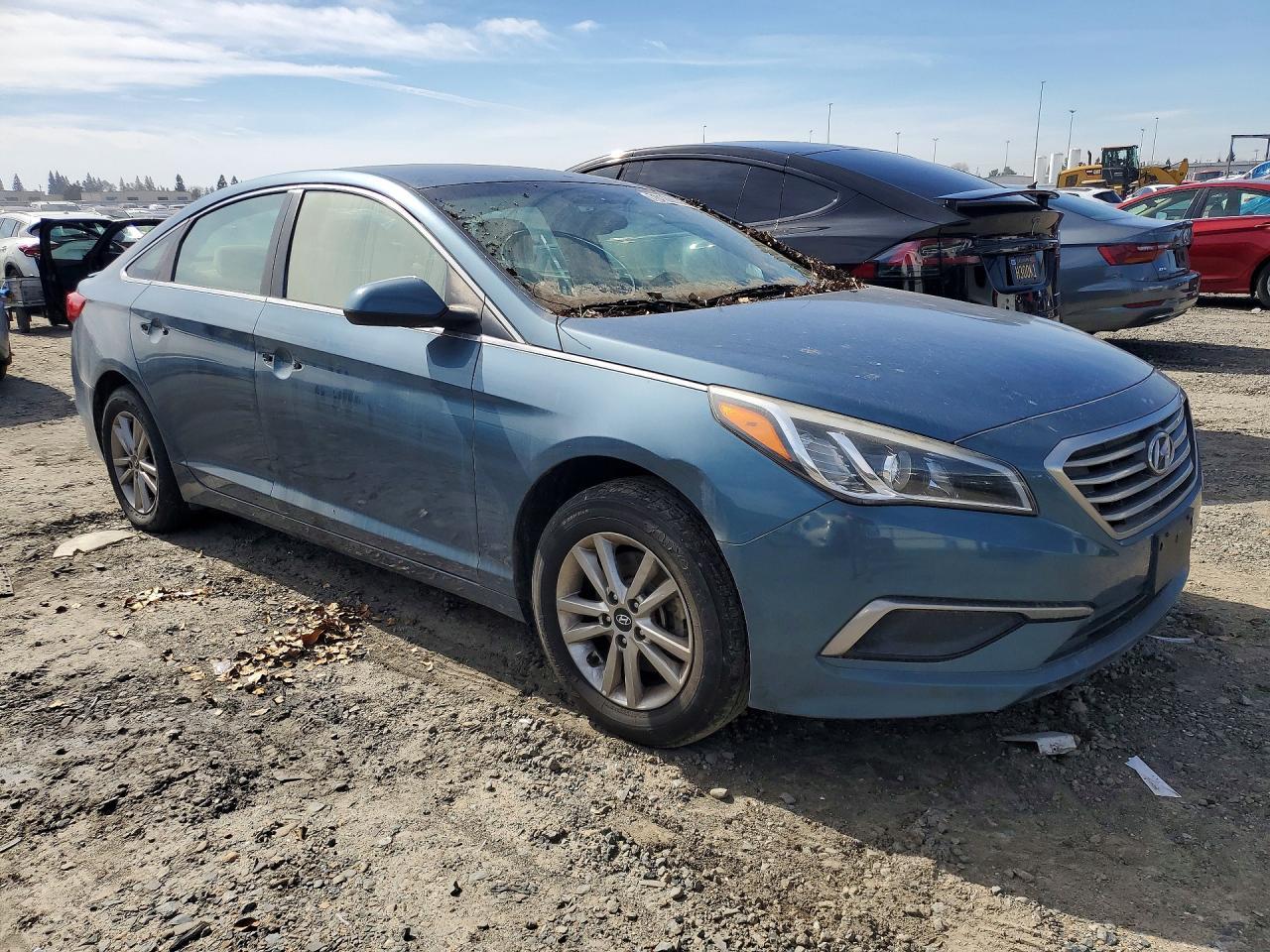 2017 Hyundai Sonata Se - Image 4