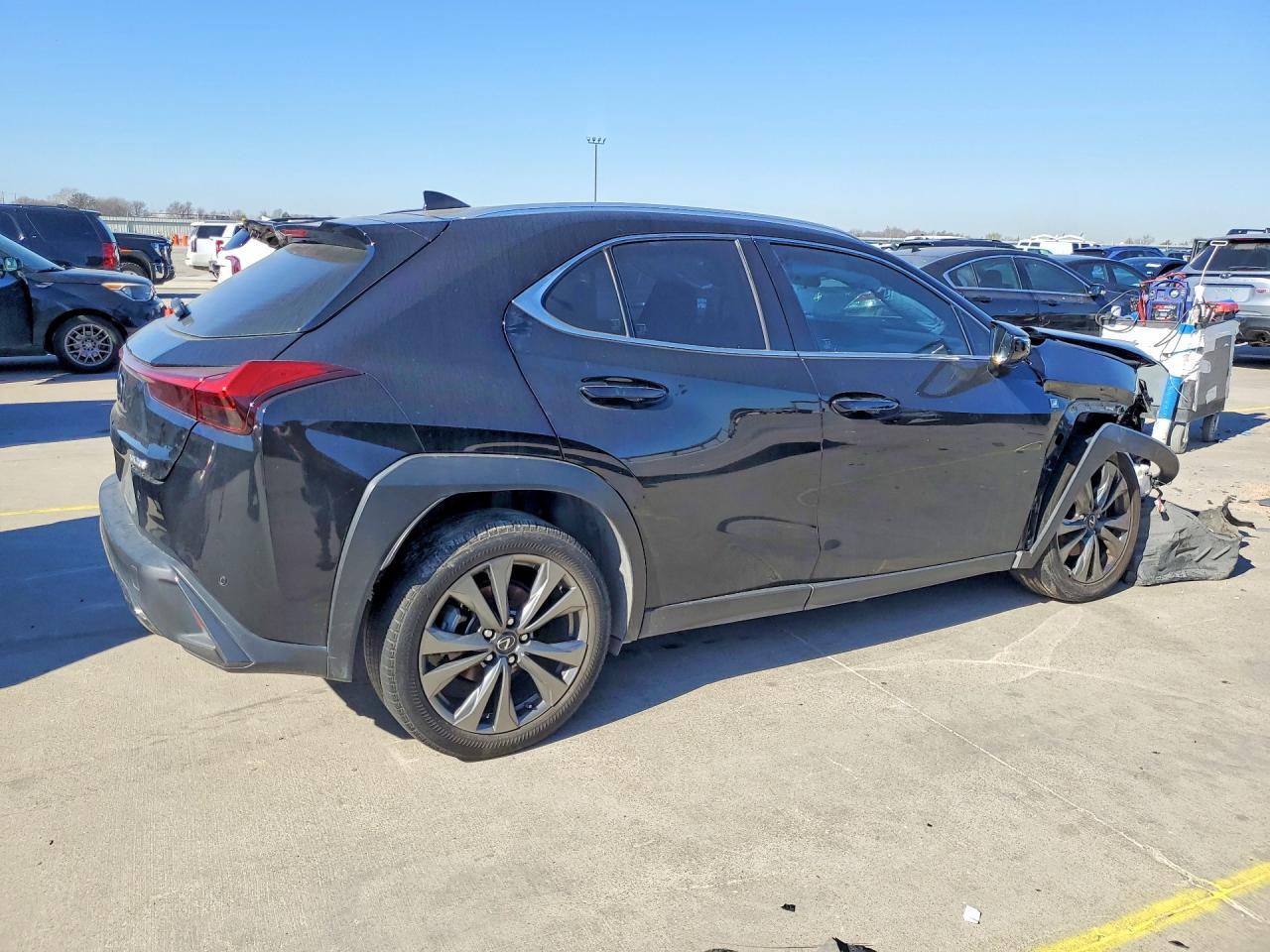 2021 Lexus Ux 200 F Sport - Фото 3