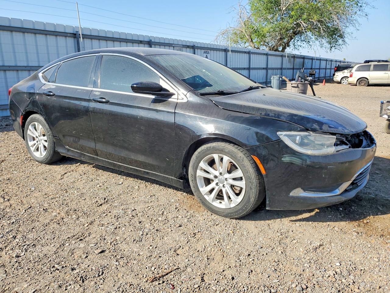 2016 Chrysler 200 Limited - Фото 4
