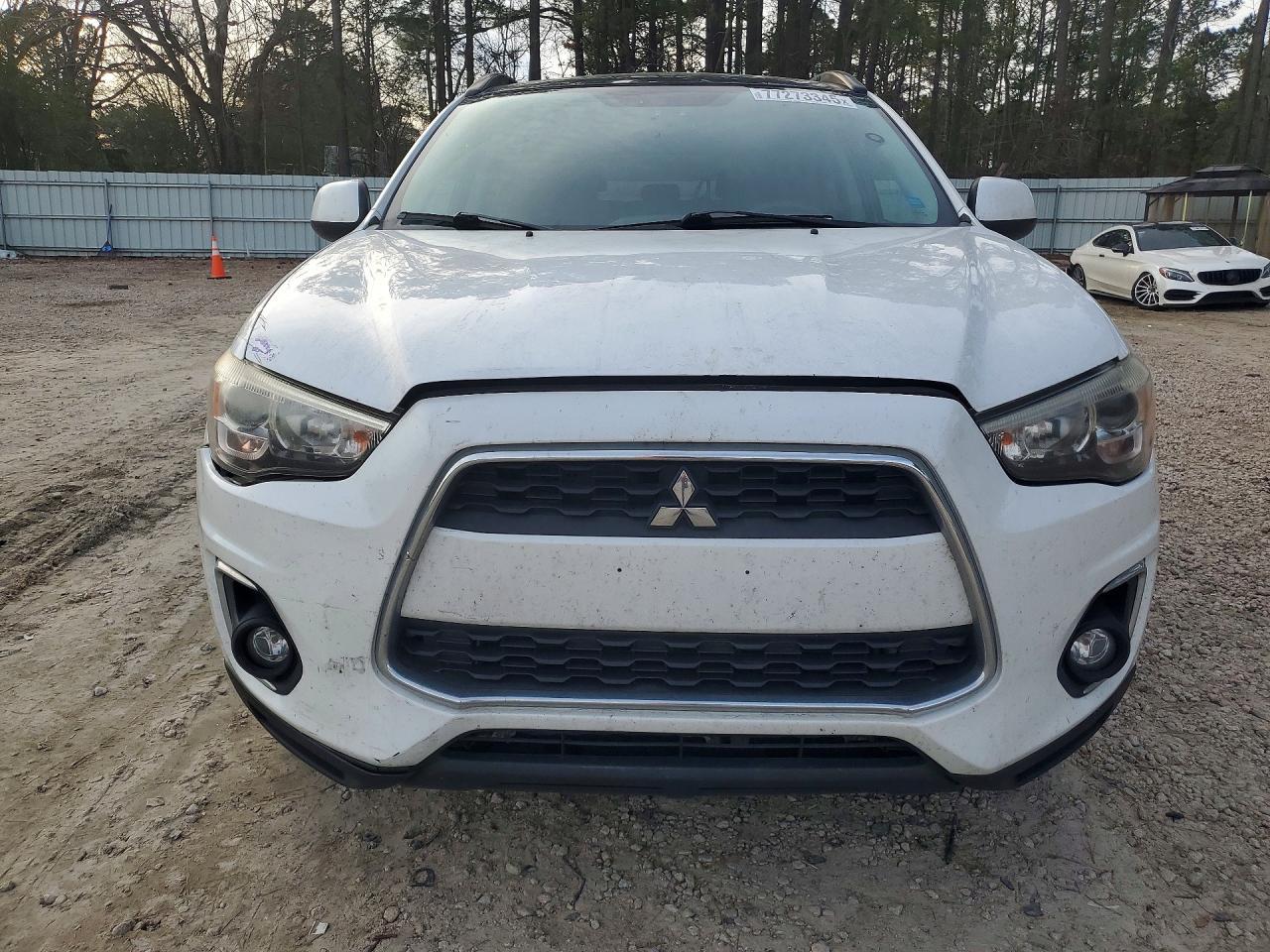 2014 Mitsubishi Outlander Sport Se - Image 5