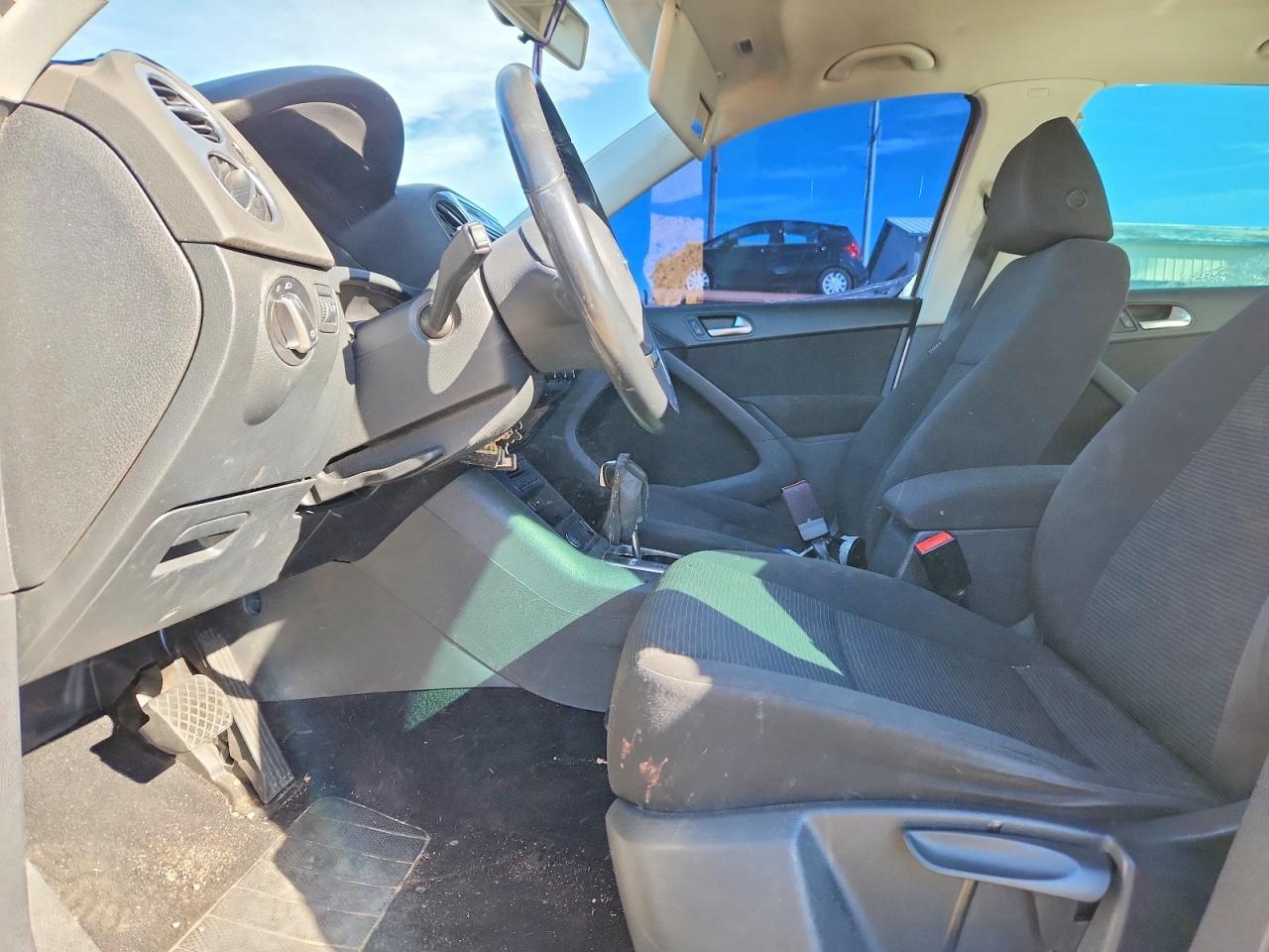 2017 Volkswagen Tiguan S - Image 7