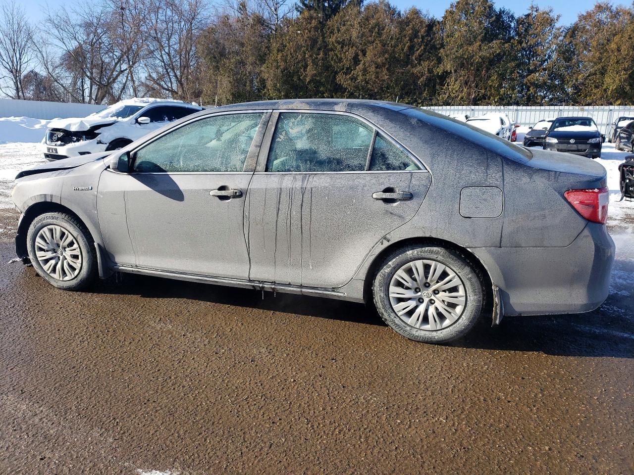 2013 Toyota Camry Le Hybrid 4Dr - Фото 2