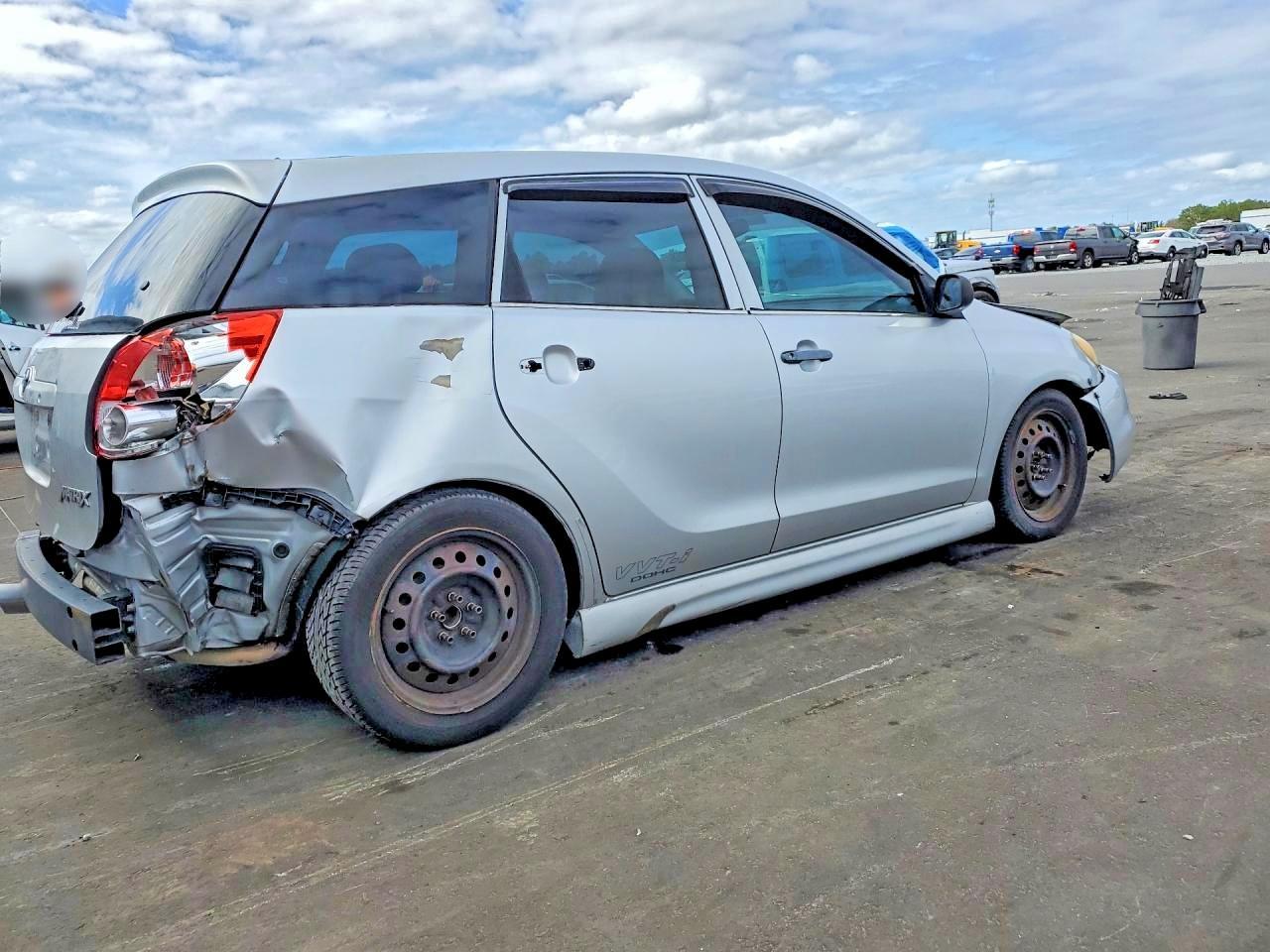 2005 Toyota Matrix Base - Фото 3