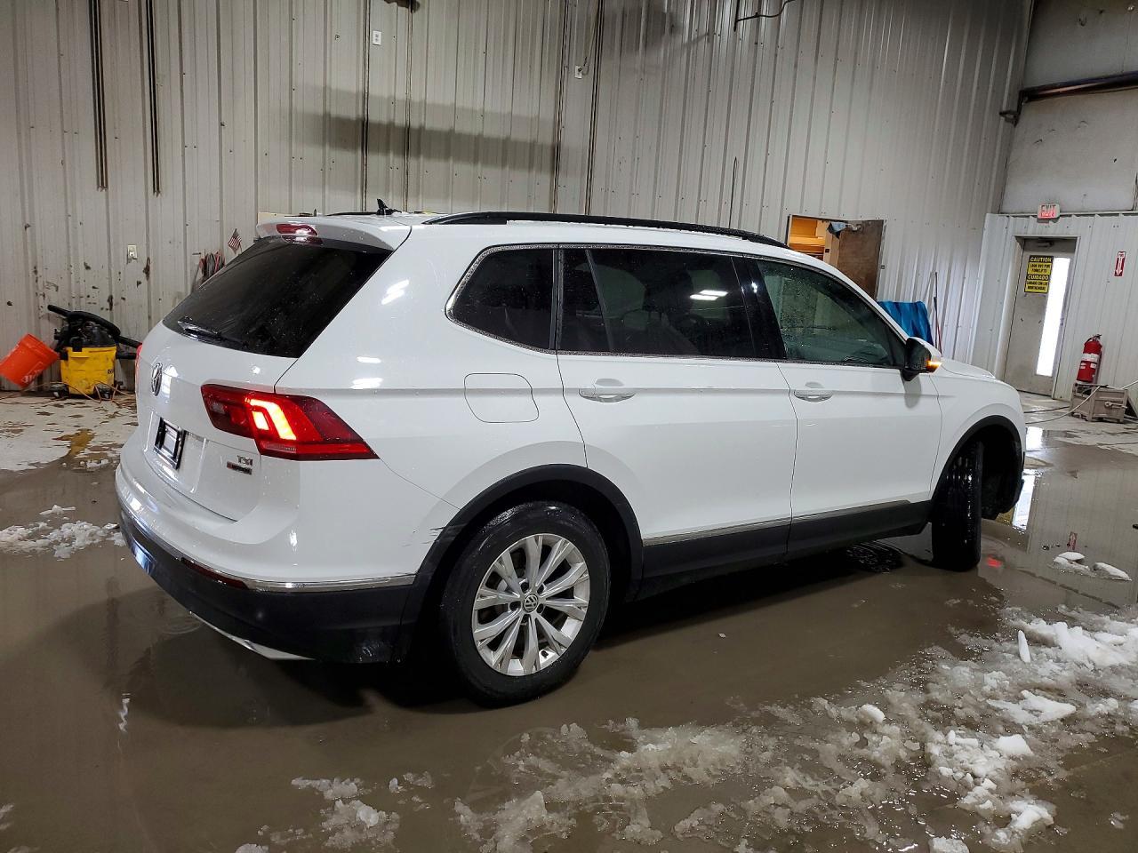2018 Volkswagen Tiguan Se - Фото 3