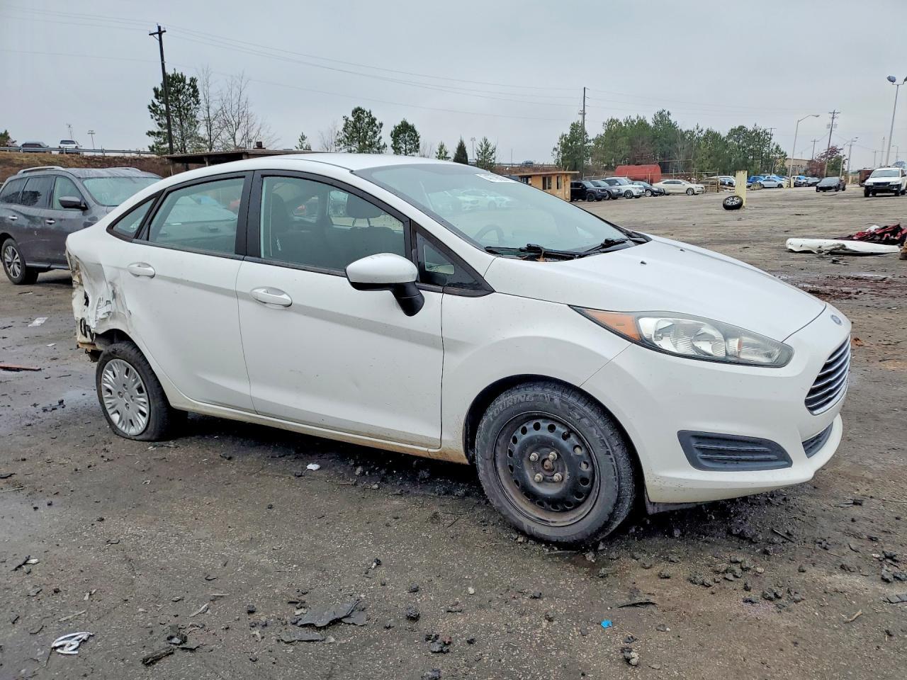 2019 Ford Fiesta S - Image 4