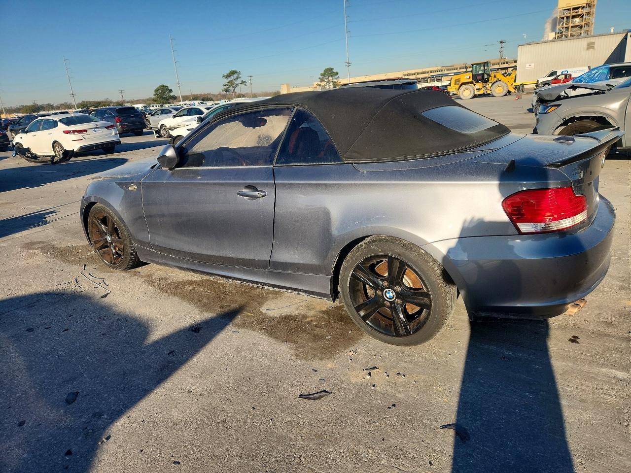 2011 BMW 128 I - Image 2