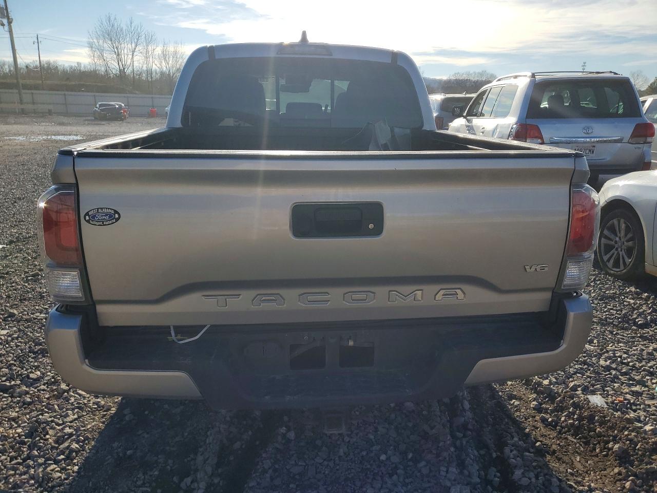 2020 Toyota Tacoma Double Cab - Фото 6