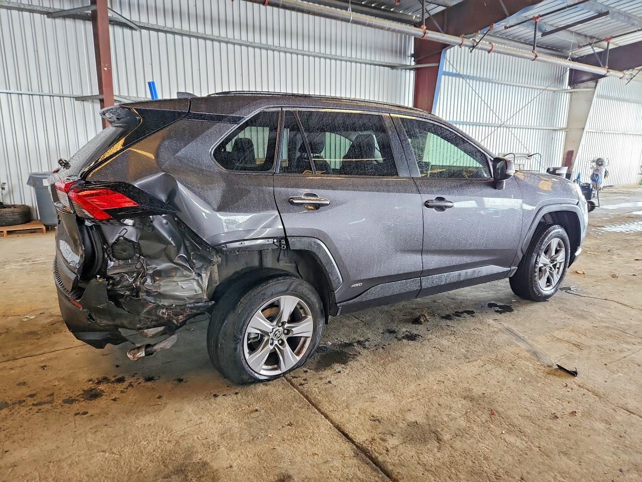 2024 Toyota Rav4 Xle - Image 3