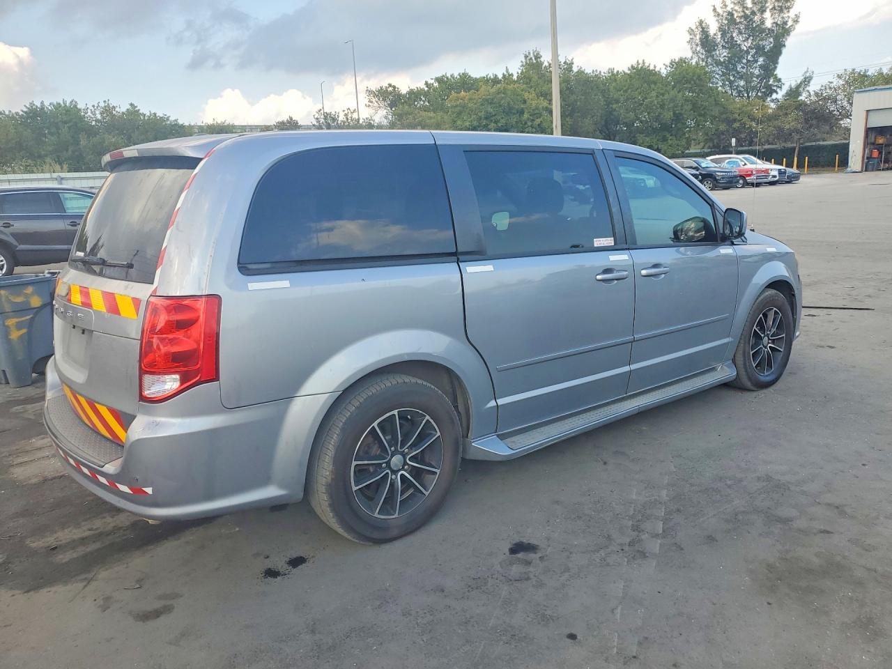 2016 Dodge Grand Caravan Se - Фото 3