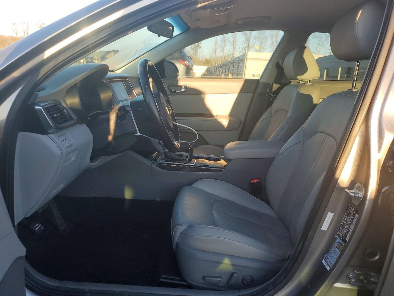 2018 Kia Optima Ex - Image 7