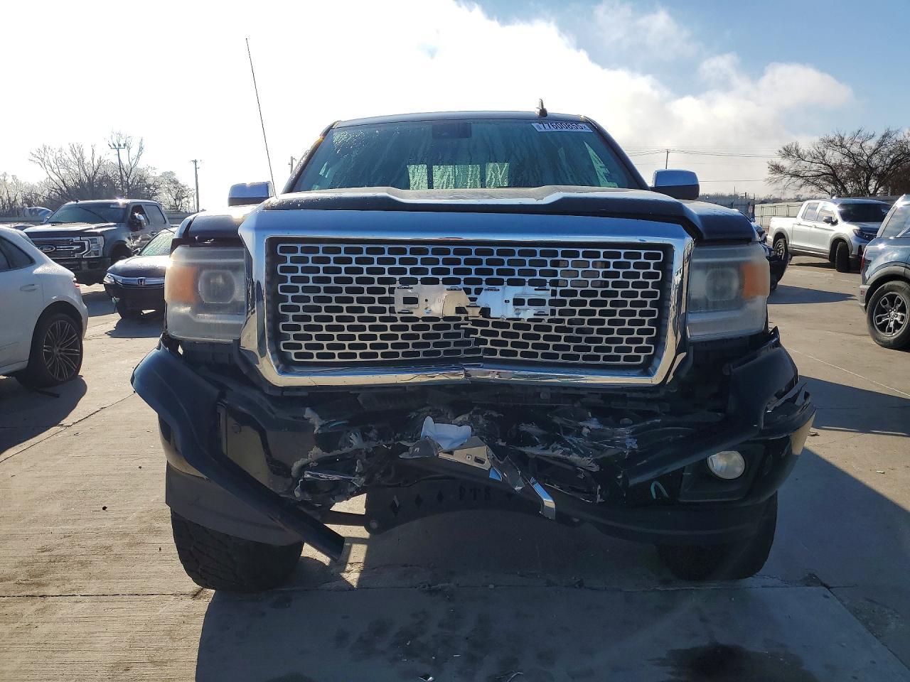 2015 GMC Sierra C1500 Denali - Image 5
