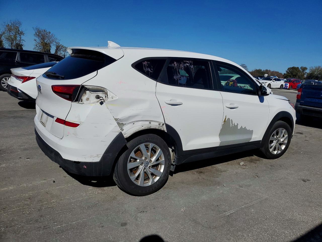 2020 Hyundai Tucson Se - Image 3