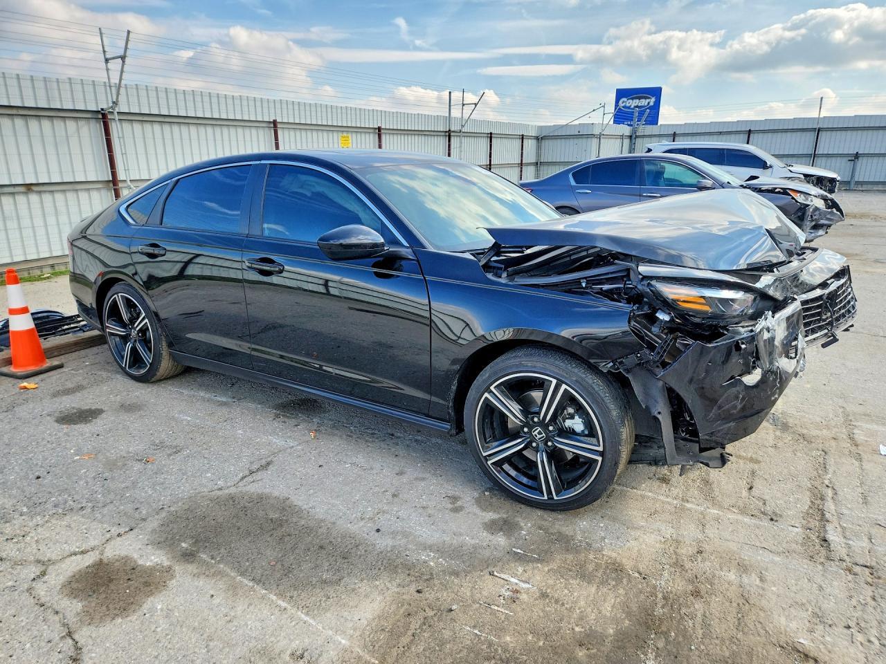 2025 Honda Accord Hybrid Sport - Image 4