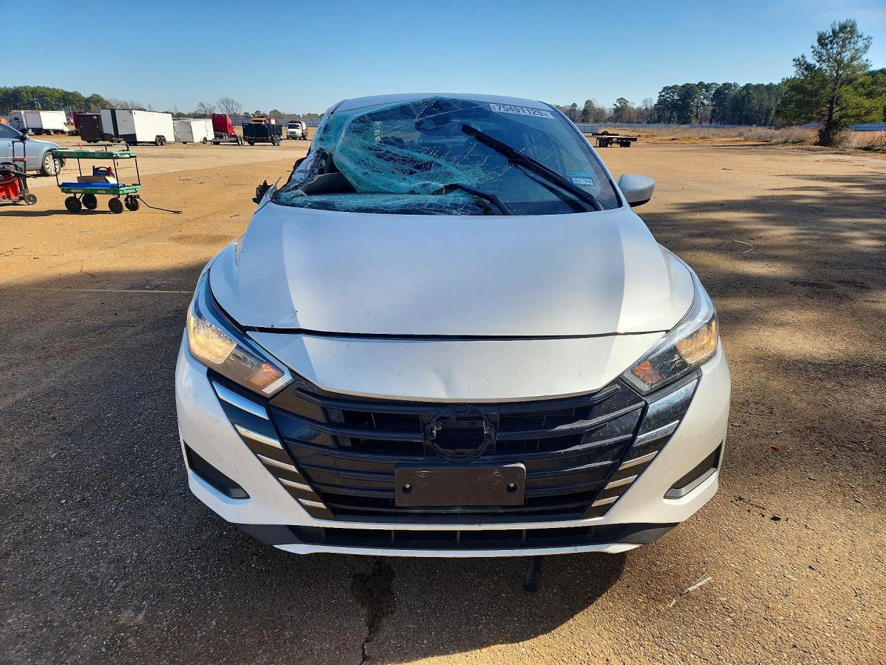 2024 Nissan Versa Sv - Image 5