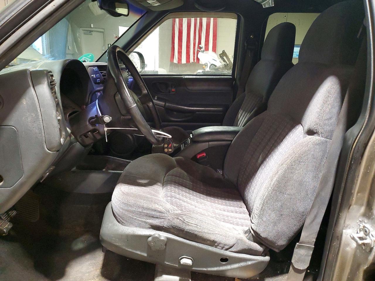 1999 Chevrolet Blazer - Image 7