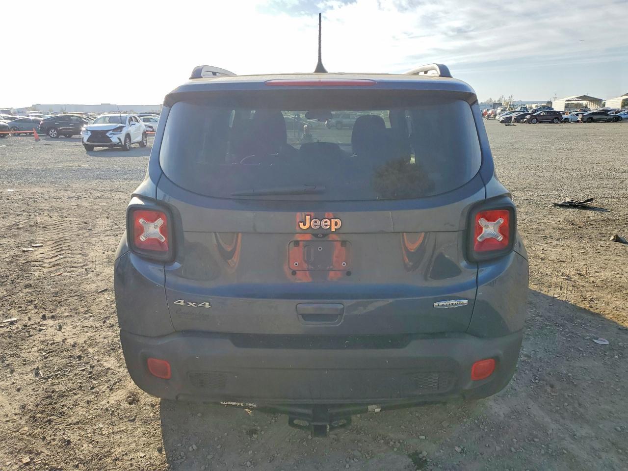2019 Jeep Renegade Latitude - Image 6