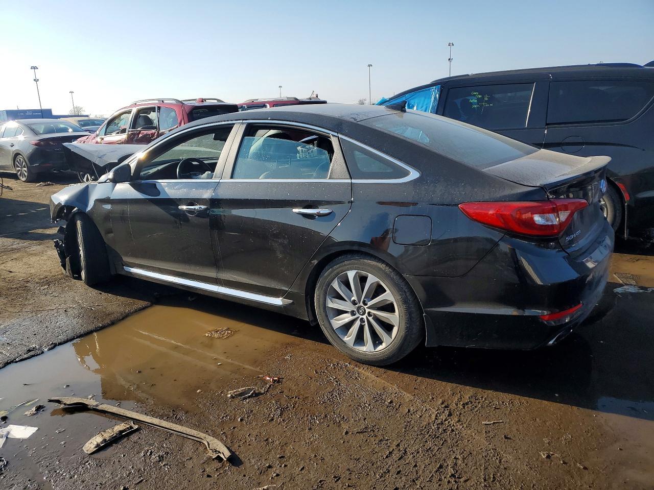 2017 Hyundai Sonata Sport - Фото 2