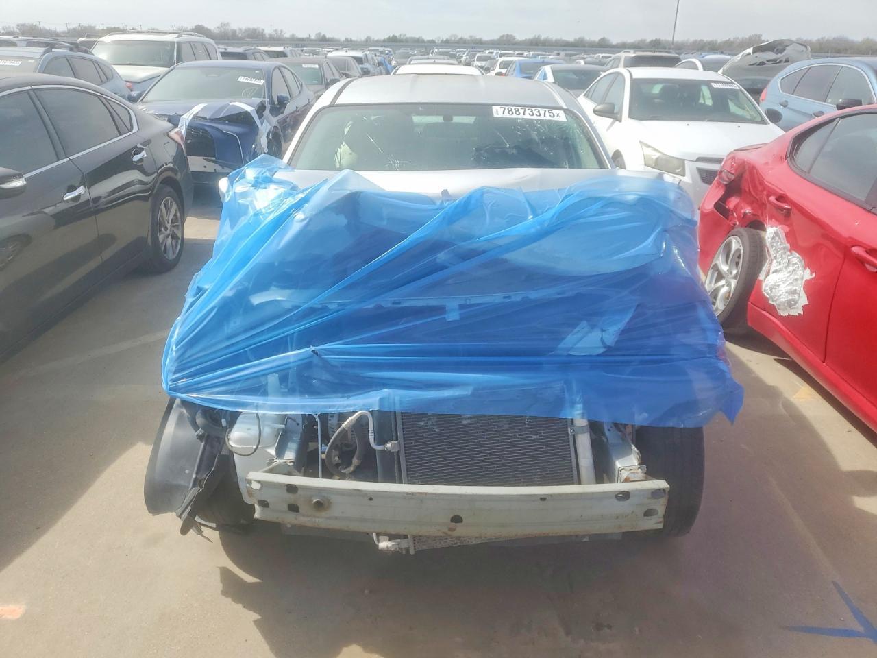 2017 Niss Versa - Image 5