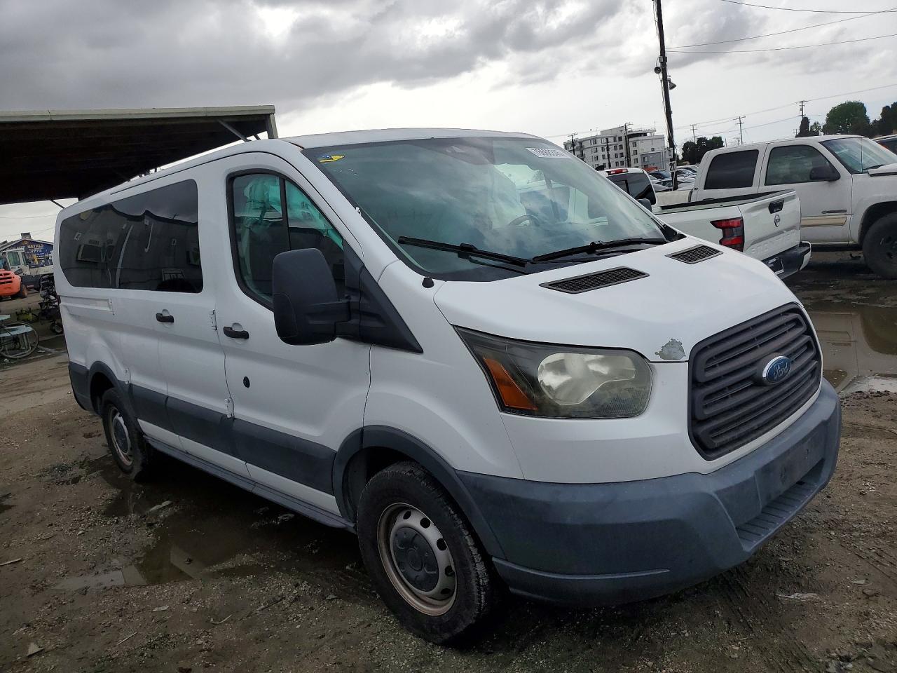 2017 Ford Transit T-150 Xl Passenger Van - Image 4