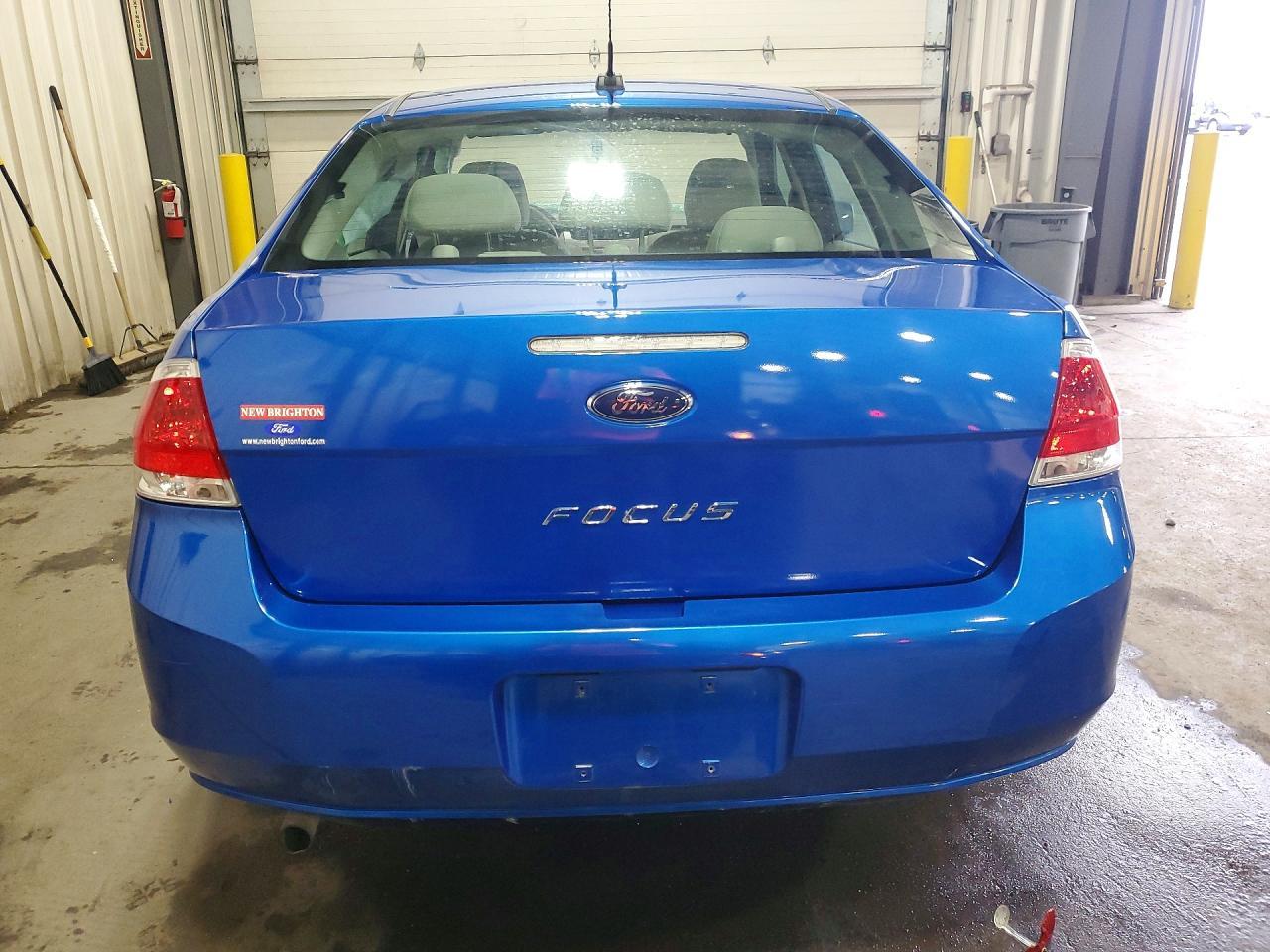 2010 Ford Focus S - Image 6