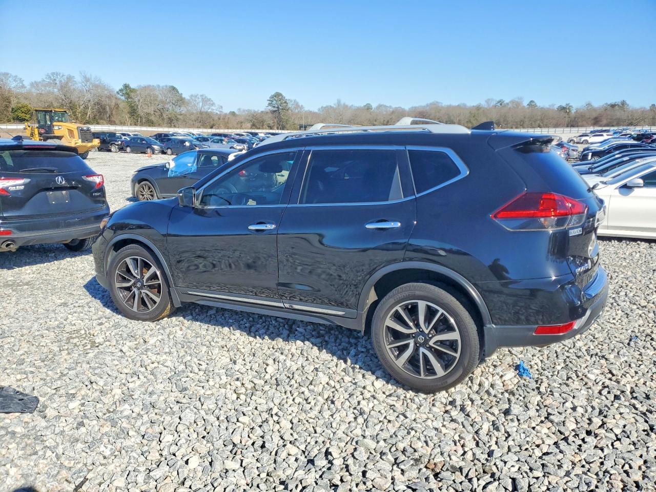2019 Nissan Rogue S - Image 2