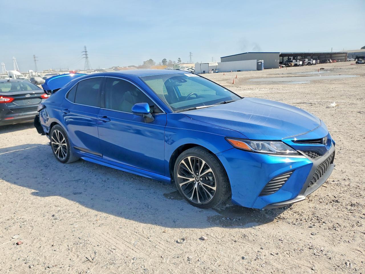 2019 Toyota Camry Se - Image 4