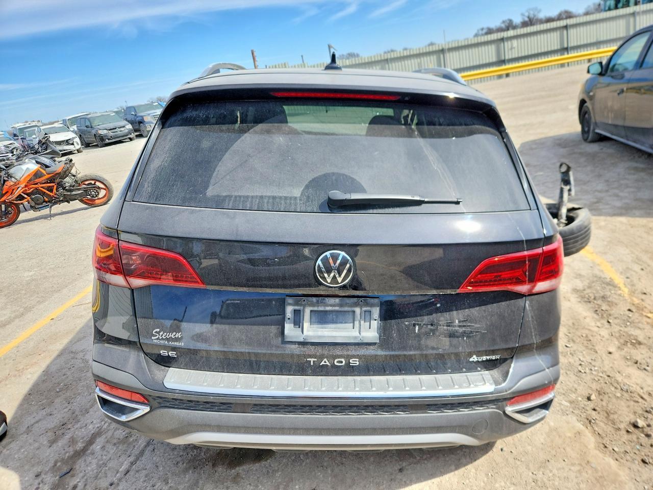 2023 Volkswagen Taos Se - Image 6