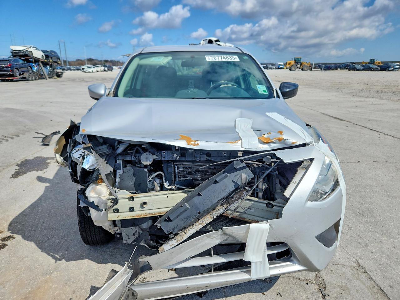 2018 Nissan Versa S Plus - Фото 5