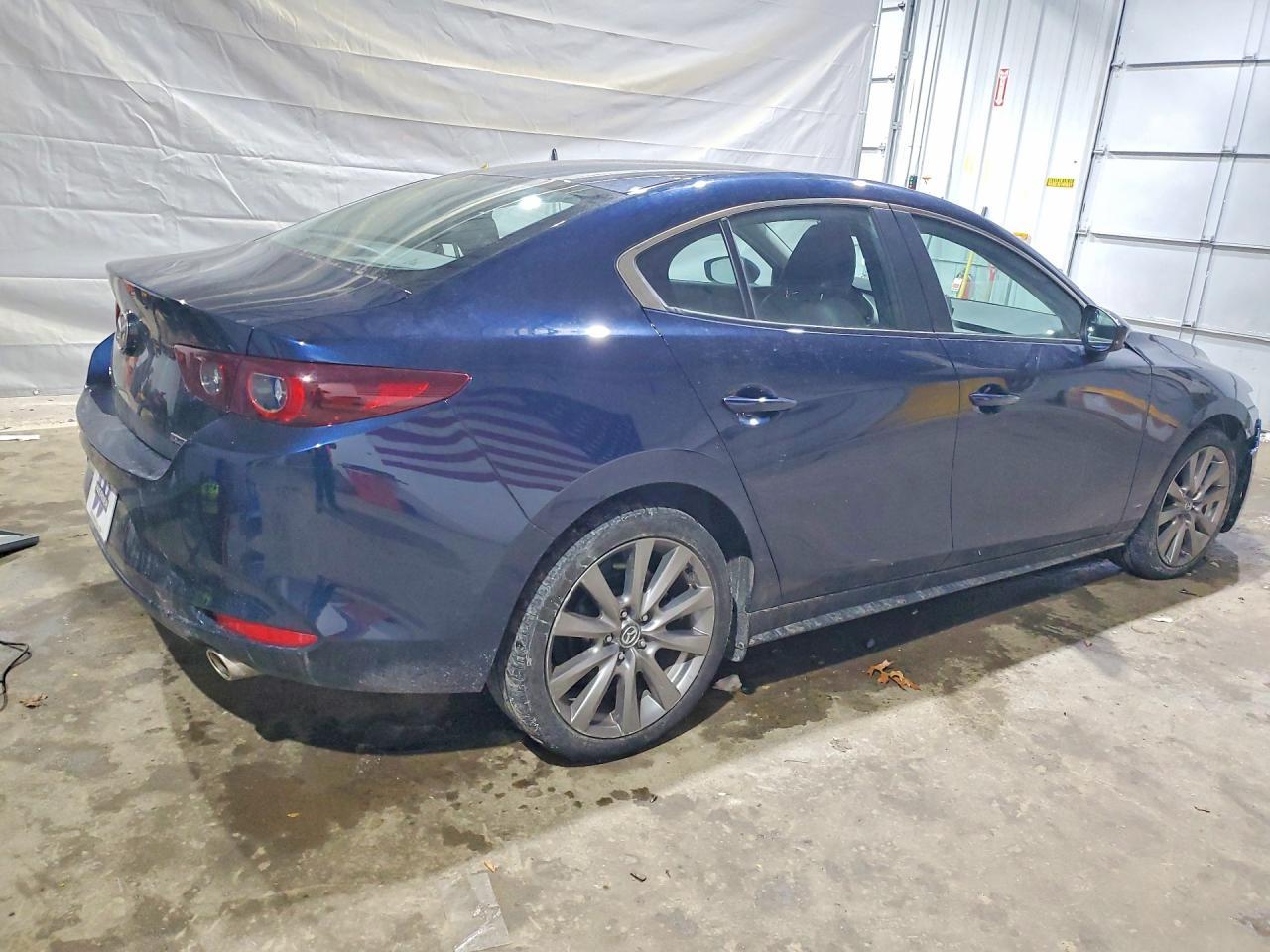 2024 Mazda 3 Preferred - Фото 3