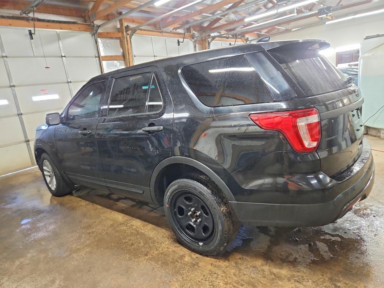 2017 Ford Explorer Police Interceptor - Фото 2