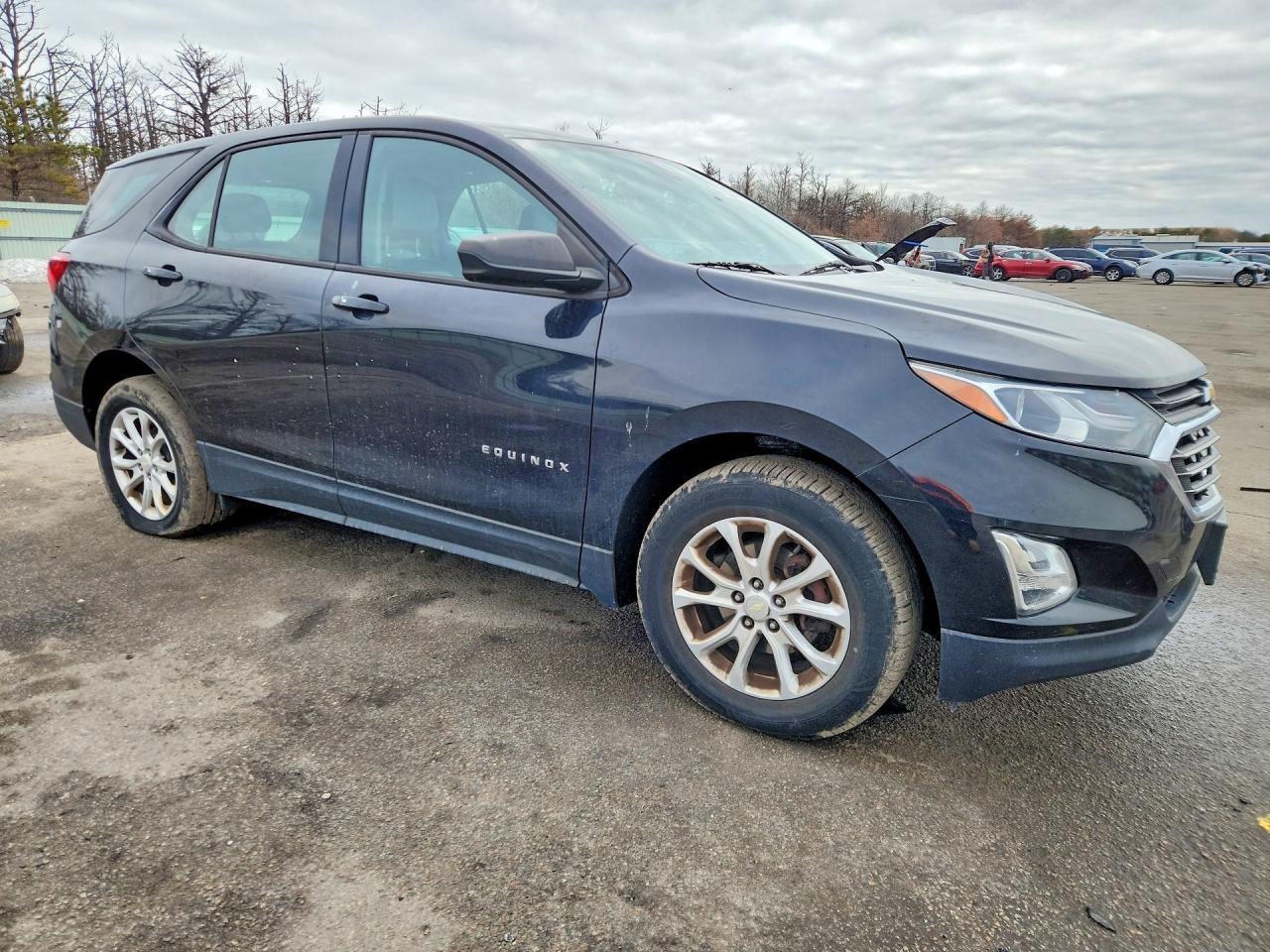 2018 Chevrolet Equinox Ls - Фото 4