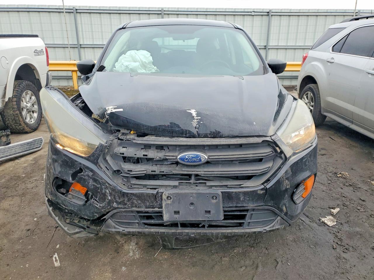 2018 Ford Escape S - Фото 5