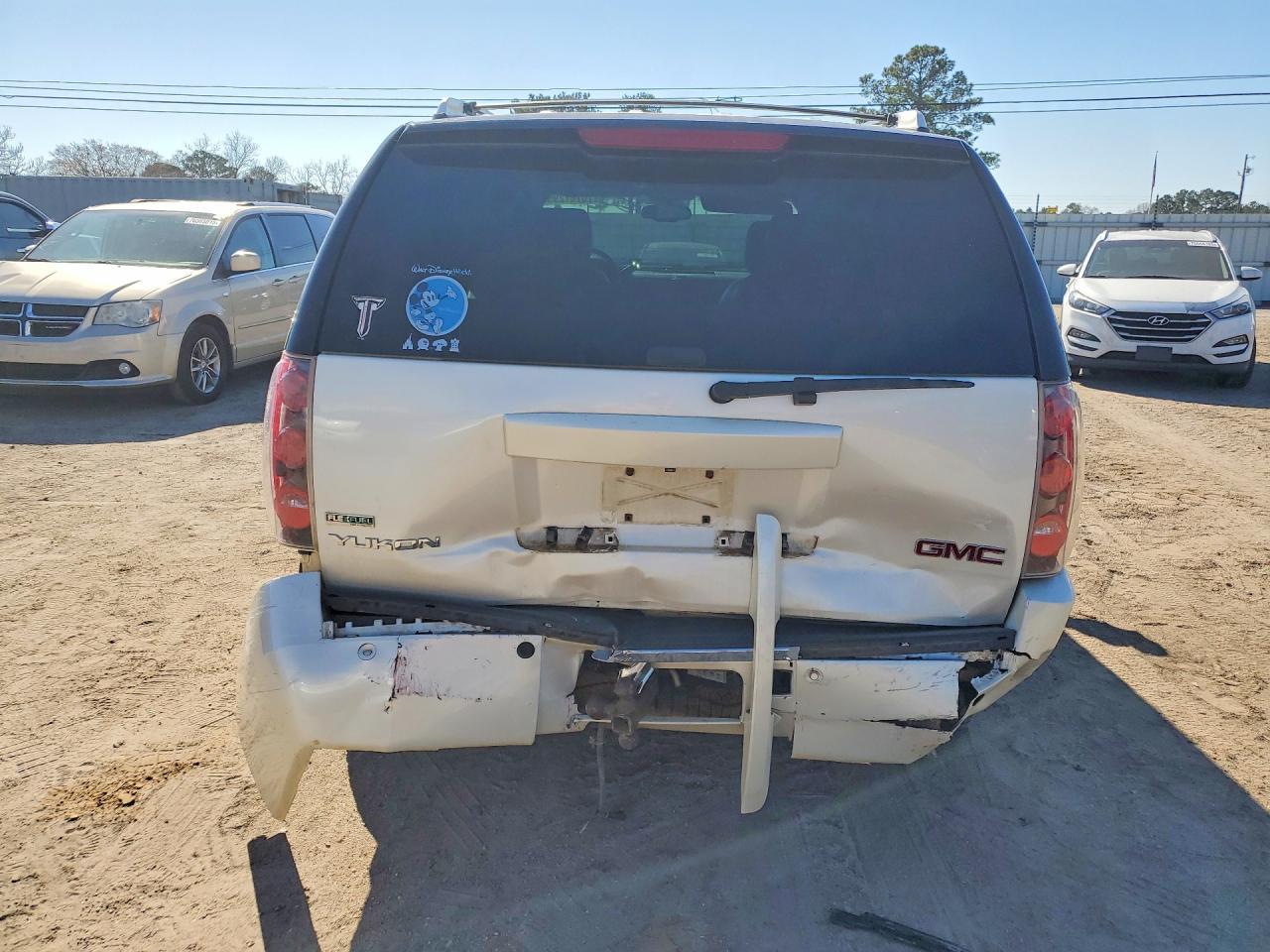 2010 GMC Yukon Denali - Фото 6