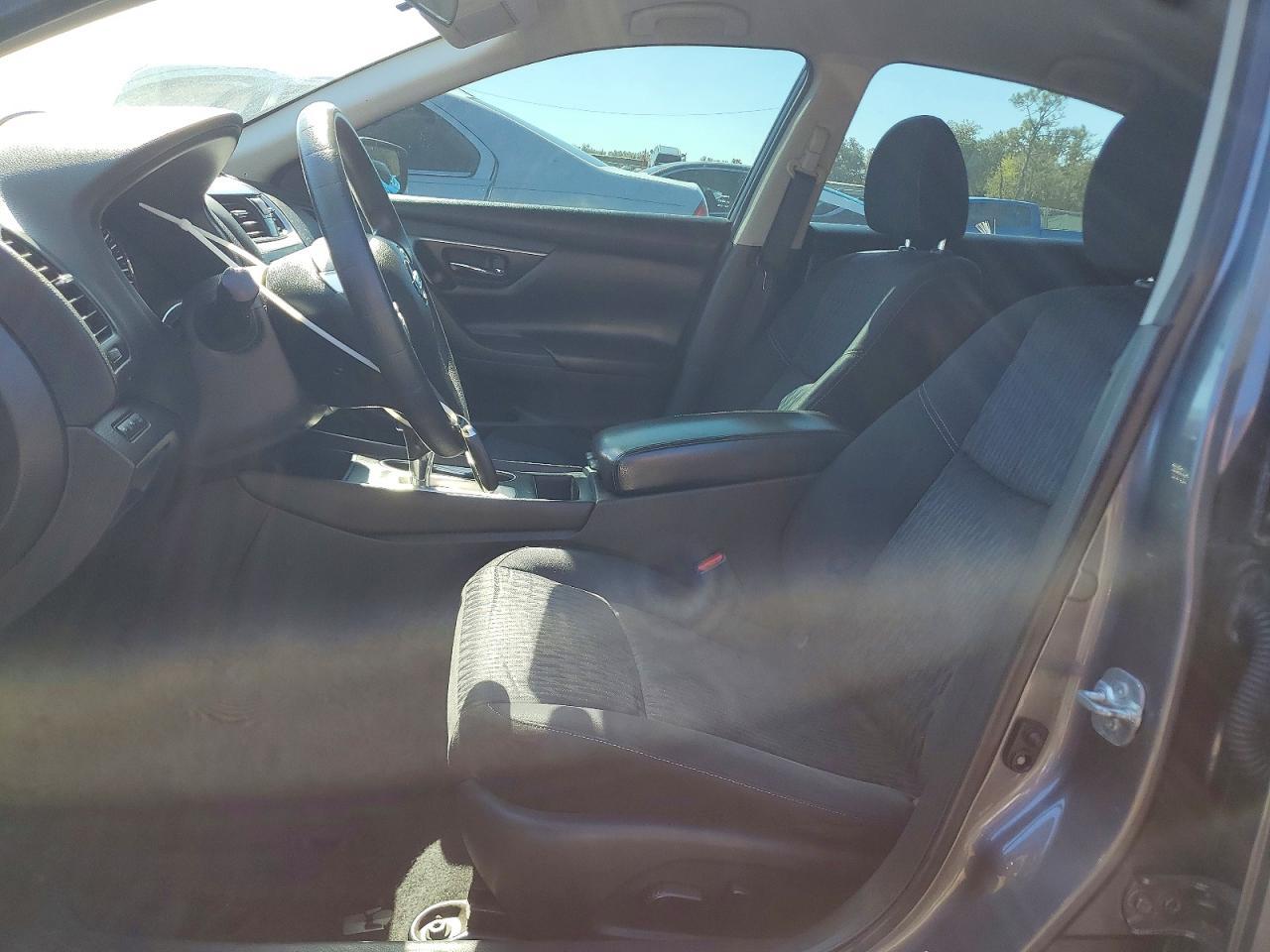 2017 Nissan Altima 2.5 S - Image 7