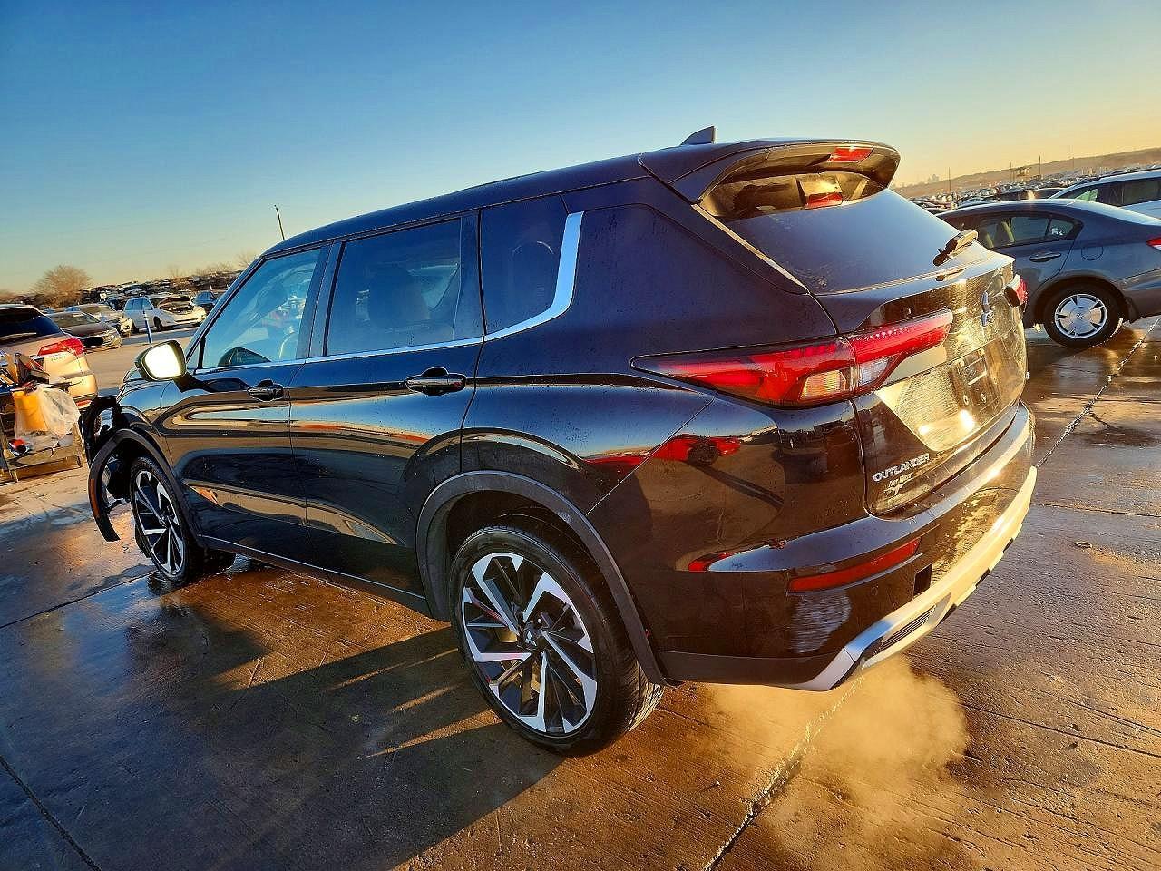 2024 Mitsubishi Outlander Se - Фото 2