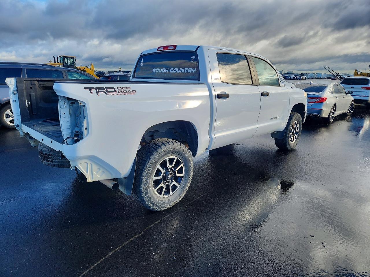2016 Toyota Tundra Crewmax Sr5 - Image 3