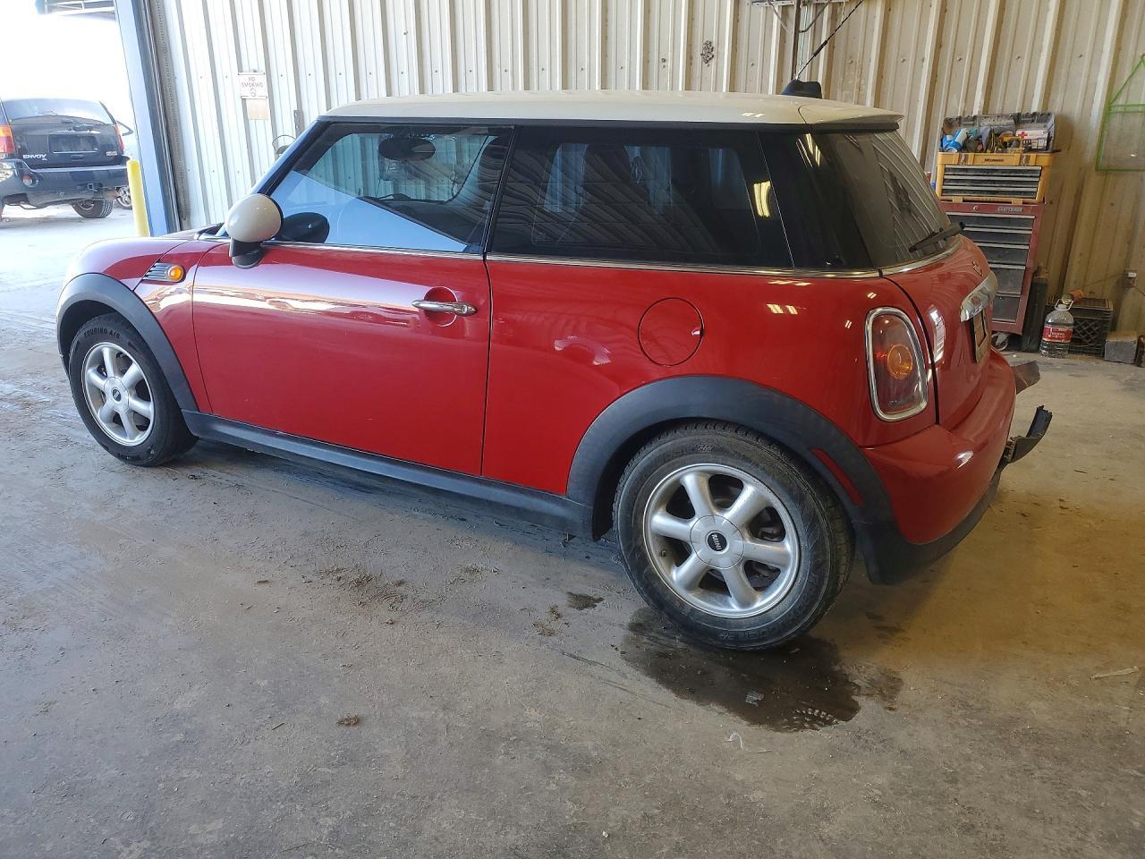 2009 Mini Cooper - Image 2