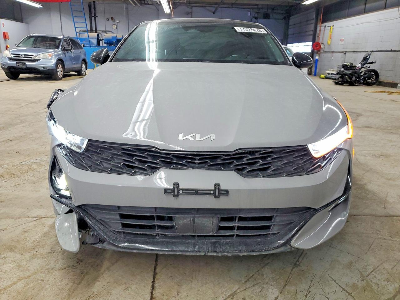 2022 Kia K5 - Фото 5