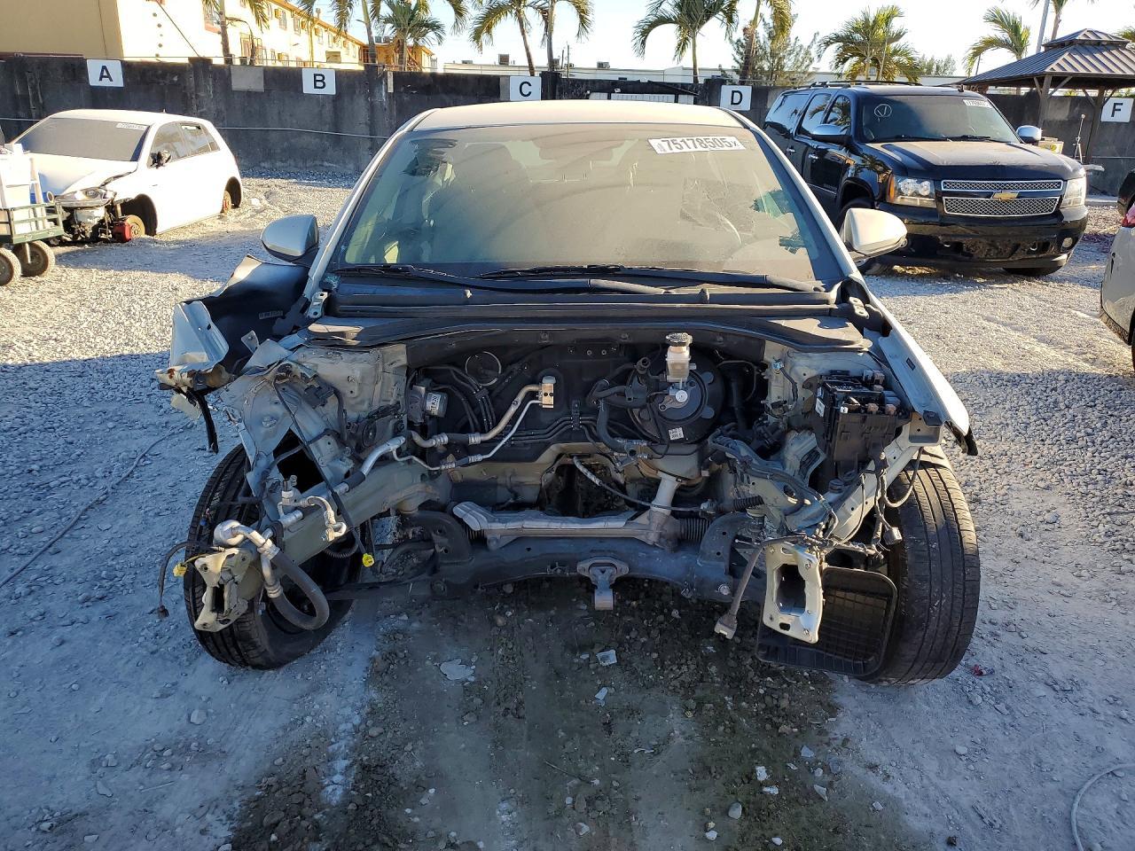 2017 Hyundai Elantra Se - Фото 5