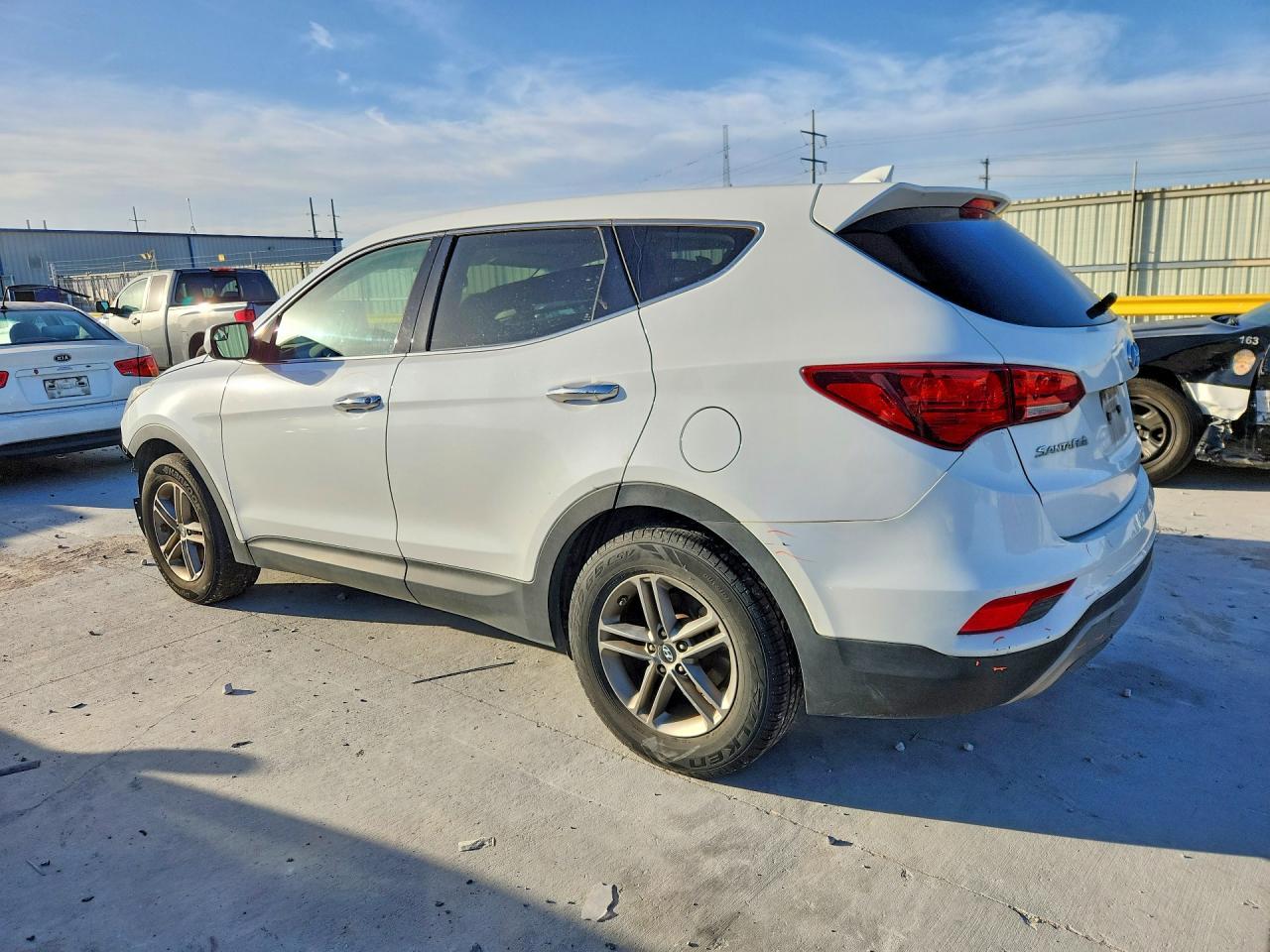 2017 Hyundai Santa Fe Sport 2.4L - Image 2